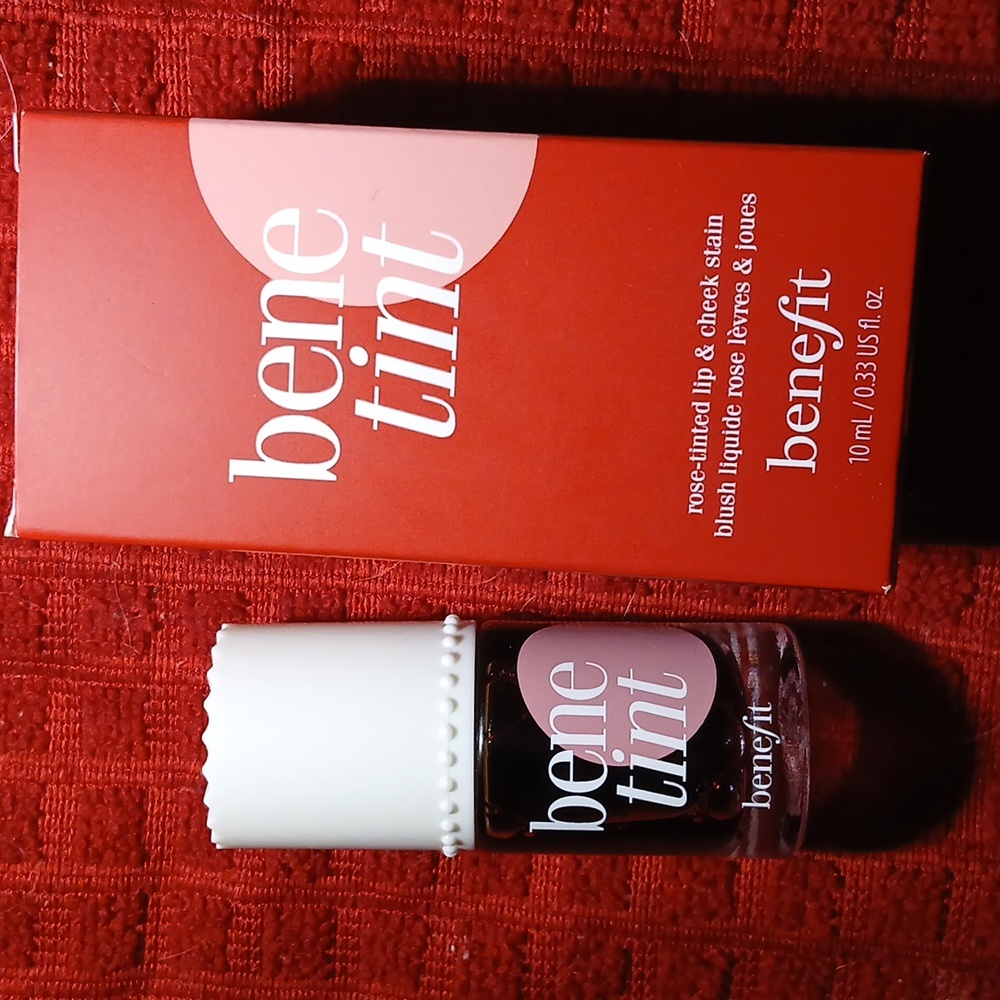 BENEFIT COSMETICS - Liquid Lip 💋 and Cheek Stain ROSE
